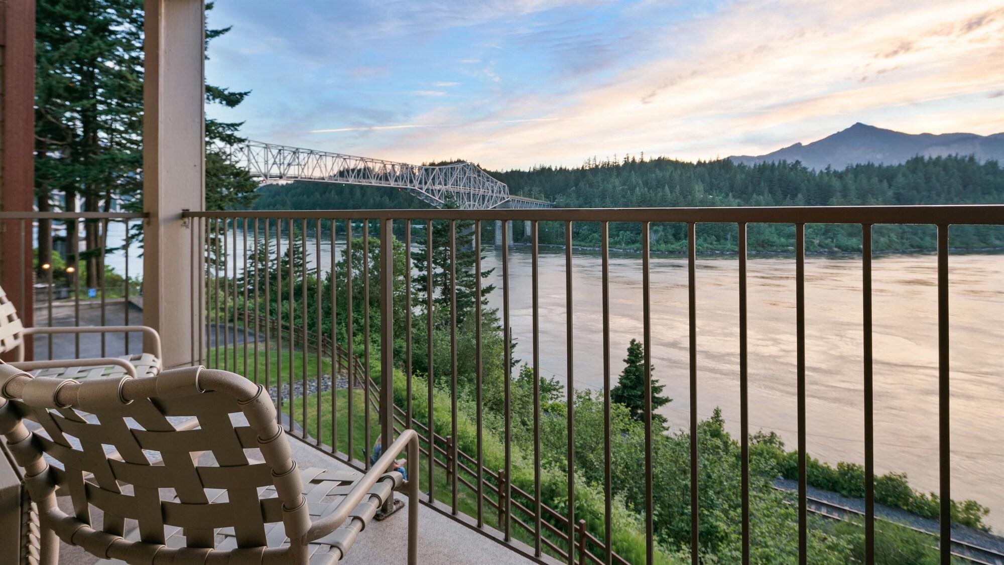 Best Western Plus Columbia River Inn Cascade Locks Ngoại thất bức ảnh