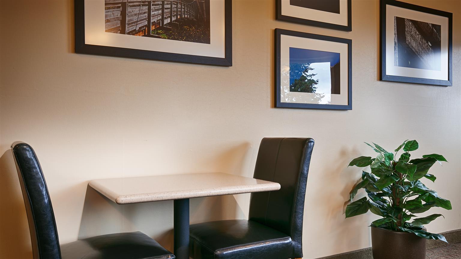Best Western Plus Columbia River Inn Cascade Locks Ngoại thất bức ảnh